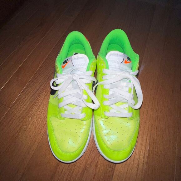 Nike Dunks - Picture 3 of 3